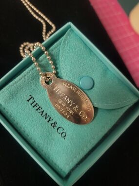 Tiffany & Co. Return to Tiffany Oval Tag Pendant in Signature Blue
